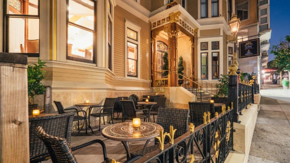 Chauffeur-Driven Cars to Neighbourgood Sutter Mansion from SFO Airport